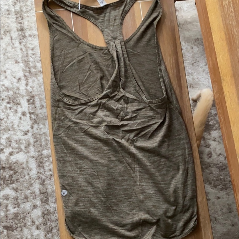 Lululemon tank top